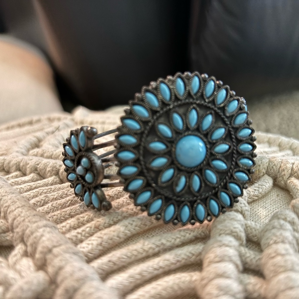 Paparazzi turquoise cuff. Costume jewelry